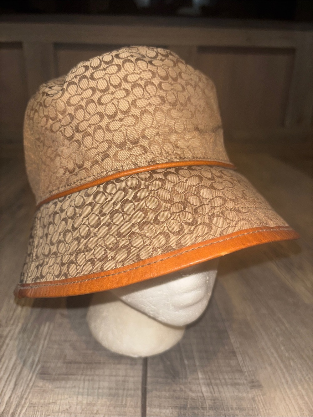 Coach vintage small c leather trim bucket hat